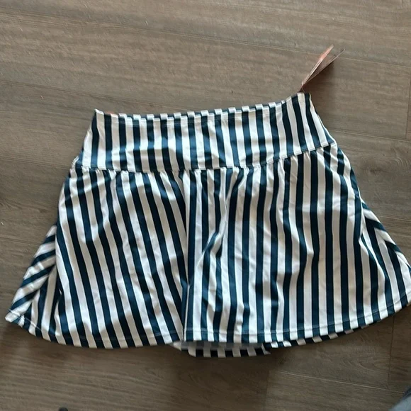 Bathing suit - Picture 2 of 9